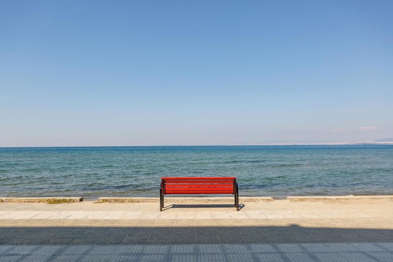 Metaxa Seafront Apartment Peraía Екстериор снимка