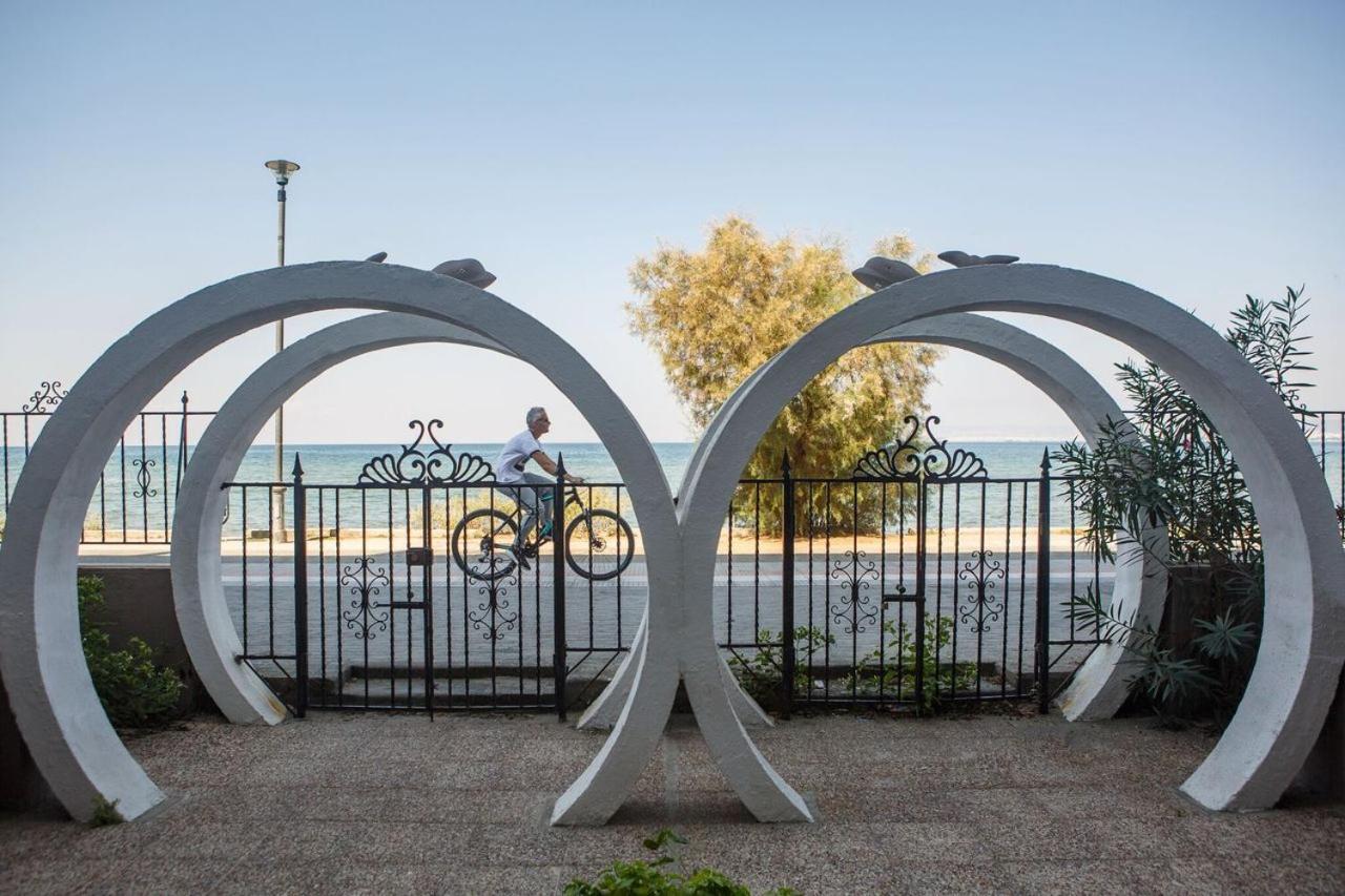 Metaxa Seafront Apartment Peraía Екстериор снимка